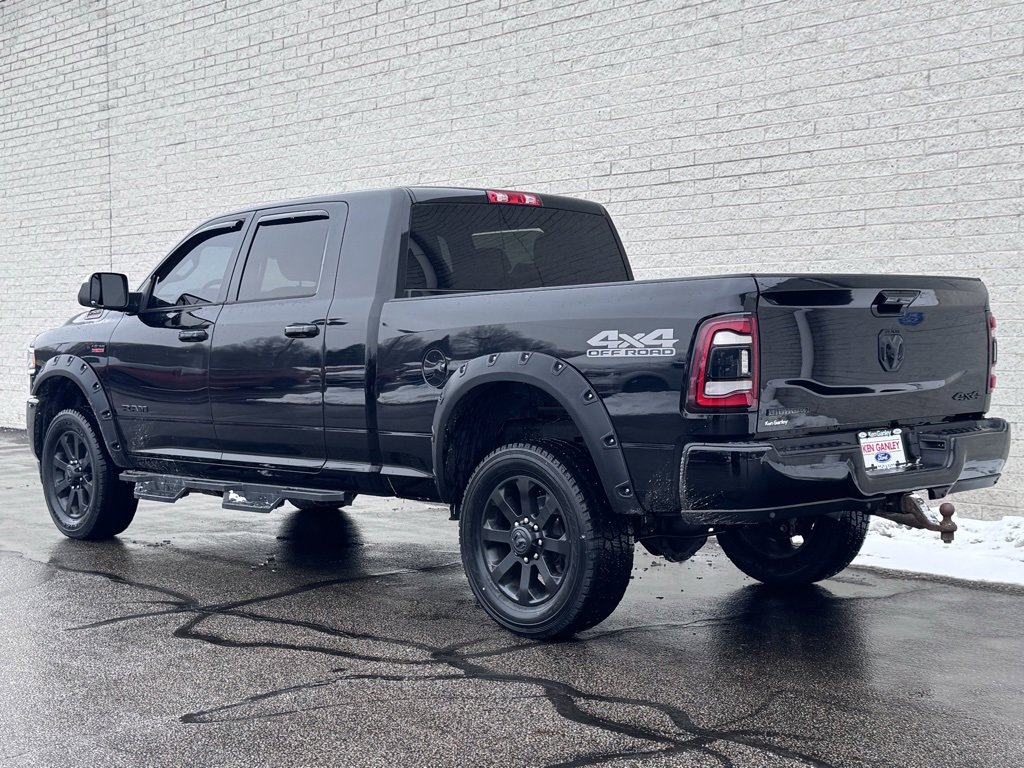 Used 2019 RAM 2500 Big Horn w/ Black Appearance Package image 10