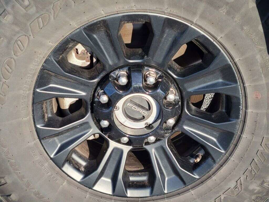 Certified 2021 Ford F350 Lariat AWD/4WD image 8