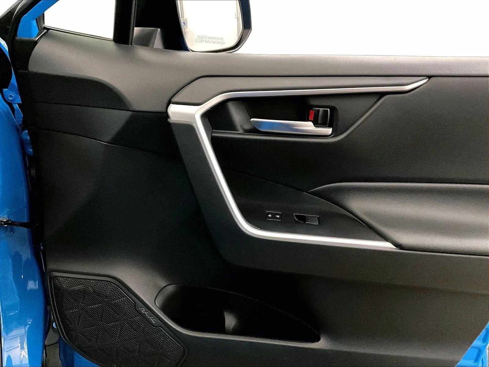 Used 2019 Toyota RAV4 XLE image 23