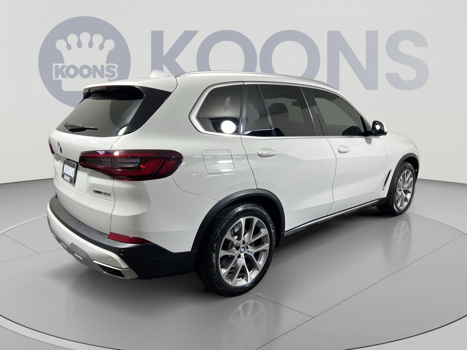 Used 2021 BMW X5 sDrive40i w/ Premium Package RWD image 11