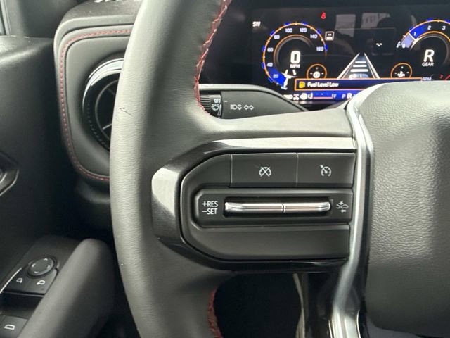 Used 2024 Chevrolet Colorado Z71 image 29