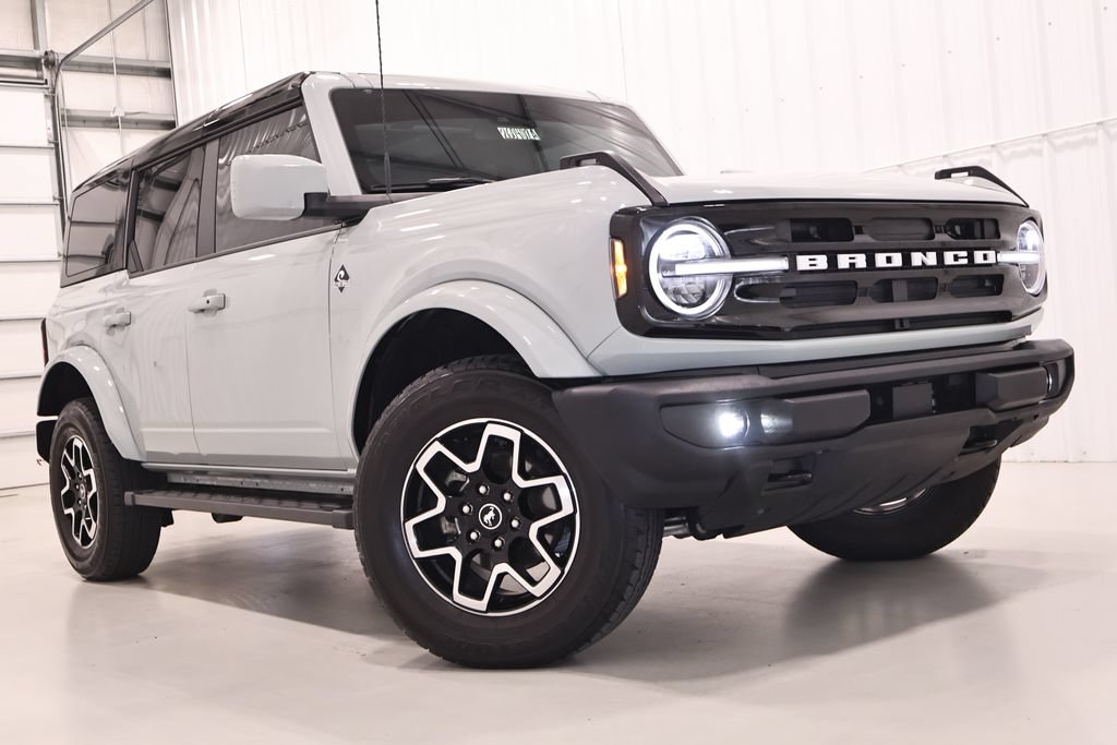 Certified 2024 Ford Bronco Outer Banks AWD/4WD image 38