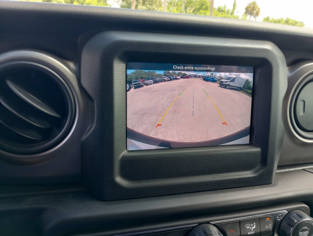 Used 2022 Jeep Wrangler Unlimited Sport AWD/4WD image 26