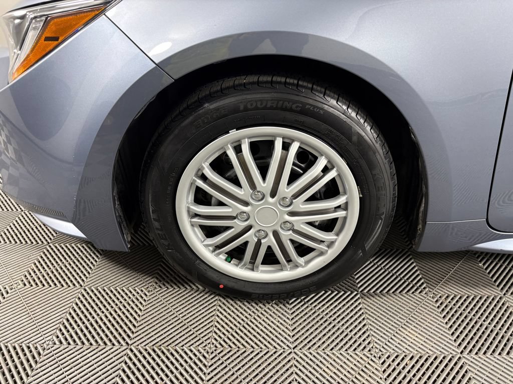 Used 2023 Toyota Corolla LE FWD image 10