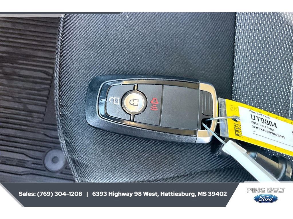 Certified 2023 Ford Edge SE image 11