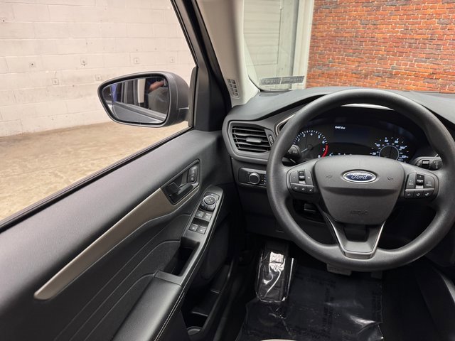 Certified 2022 Ford Escape SE image 13