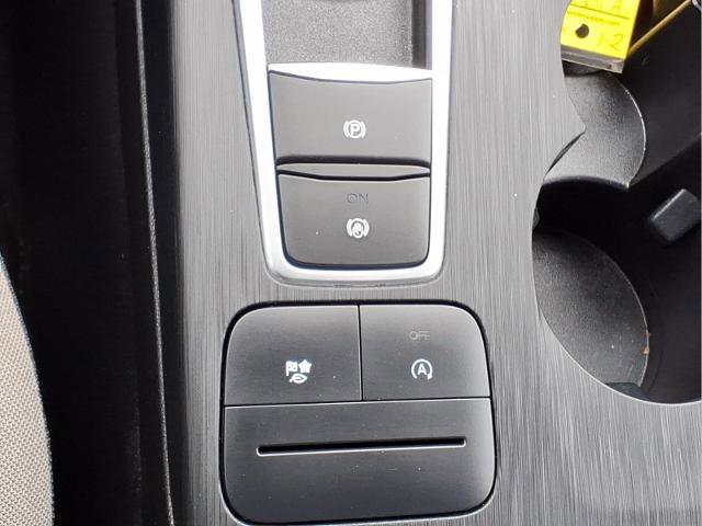 Certified 2021 Ford Escape SE w/ SE Sport Appearance Package image 20