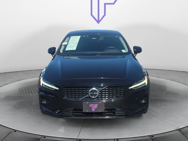 Used 2024 Volvo S60 B5 Plus AWD/4WD image 10