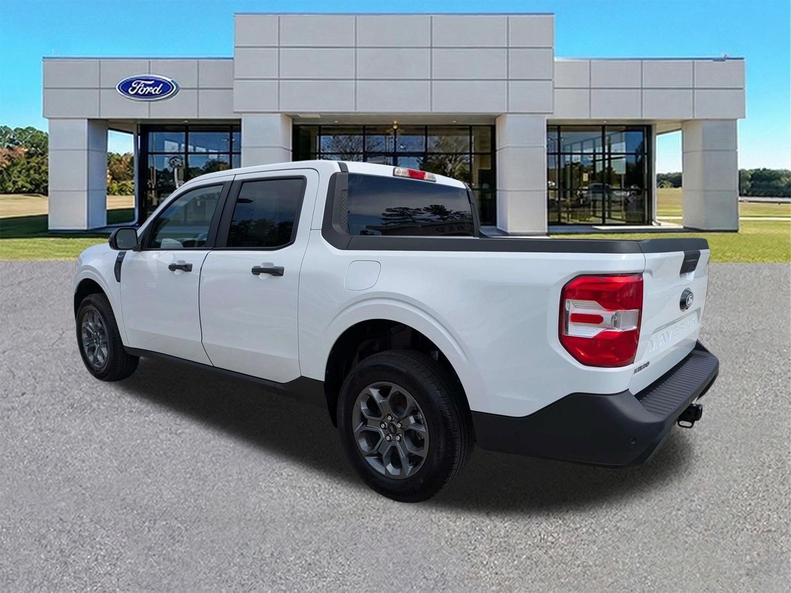 Certified 2026 Ford Maverick XLT w/ XLT Luxury Package AWD/4WD image 3