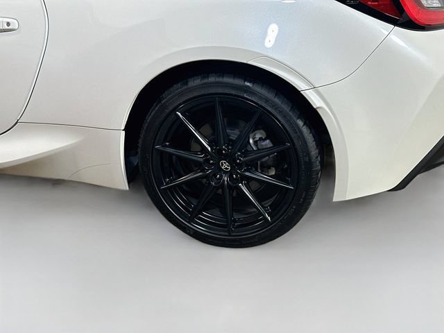 Used 2024 Toyota GR86 Premium RWD image 6