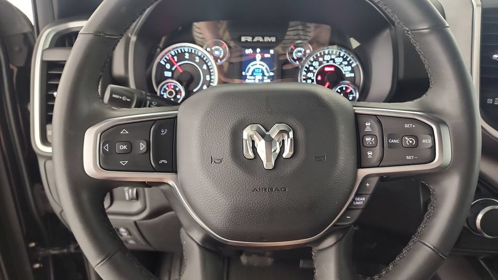 Used 2025 RAM 1500 Big Horn AWD/4WD image 12