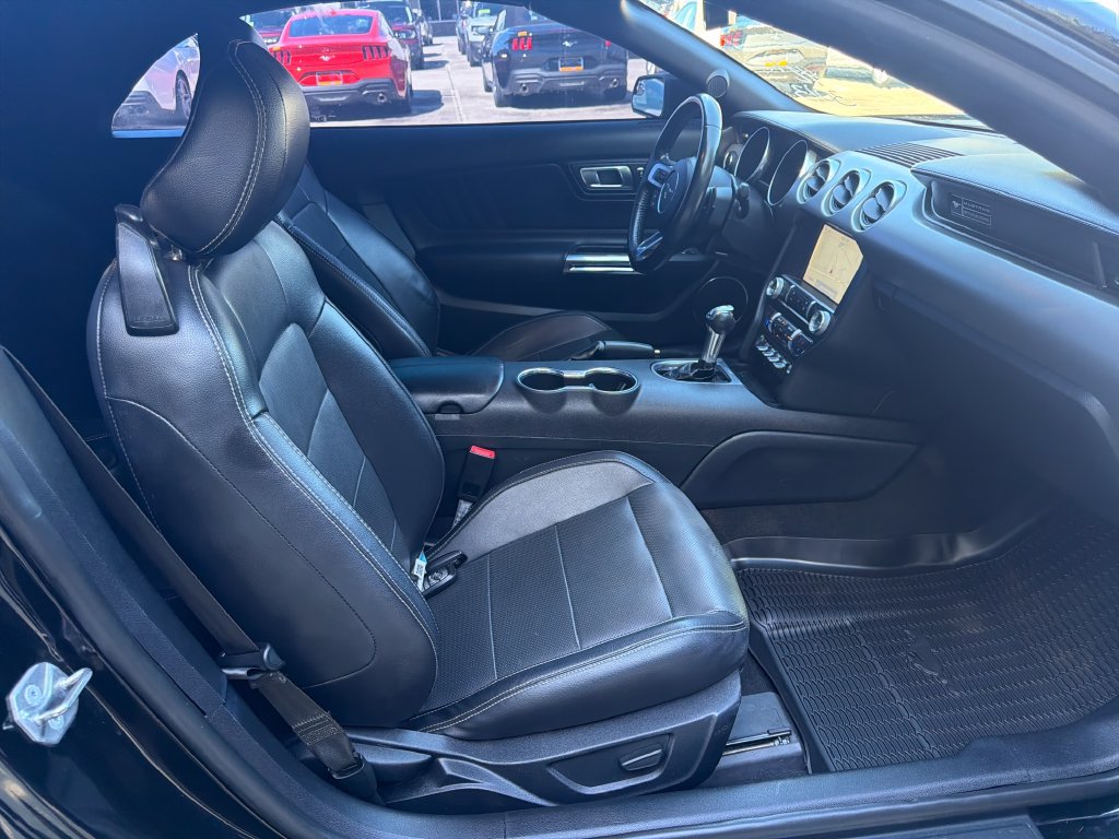 Certified 2020 Ford Mustang GT Premium RWD image 28