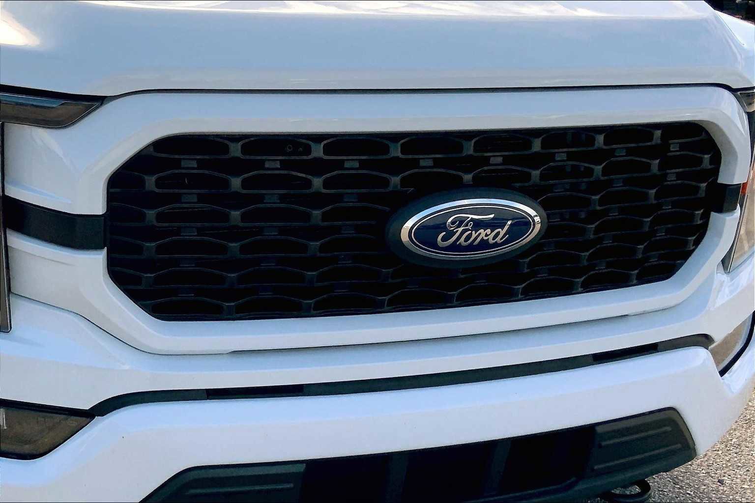 Certified 2023 Ford F150 XL w/ STX Appearance Package image 29