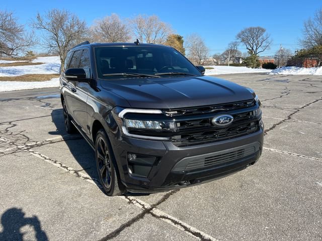Certified 2022 Ford Expedition Limited image 12