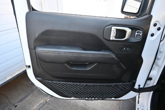 Used 2023 Jeep Wrangler Unlimited Sahara w/ Cold Weather Group AWD/4WD image 20