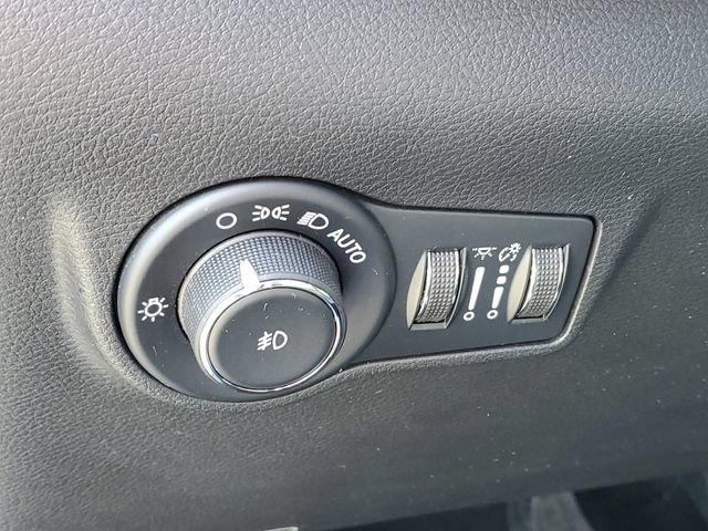Used 2023 Jeep Compass Latitude AWD/4WD image 8