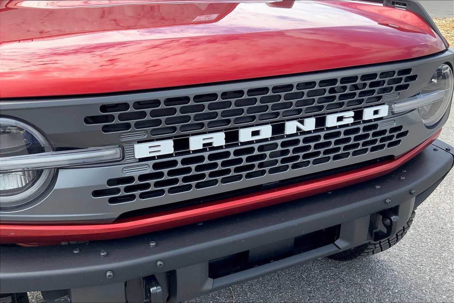 Certified 2024 Ford Bronco Badlands image 28