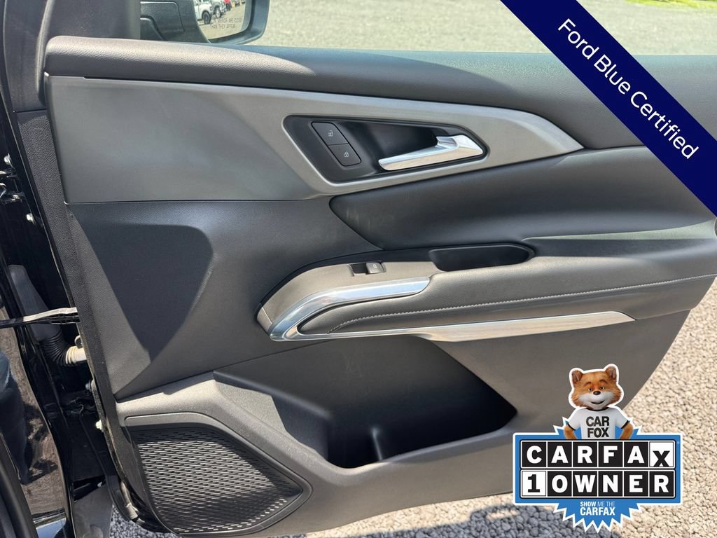 Used 2025 Chevrolet Traverse LT FWD image 29