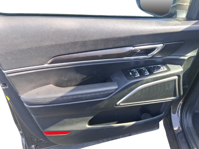 Used 2025 Kia Telluride S AWD/4WD image 11