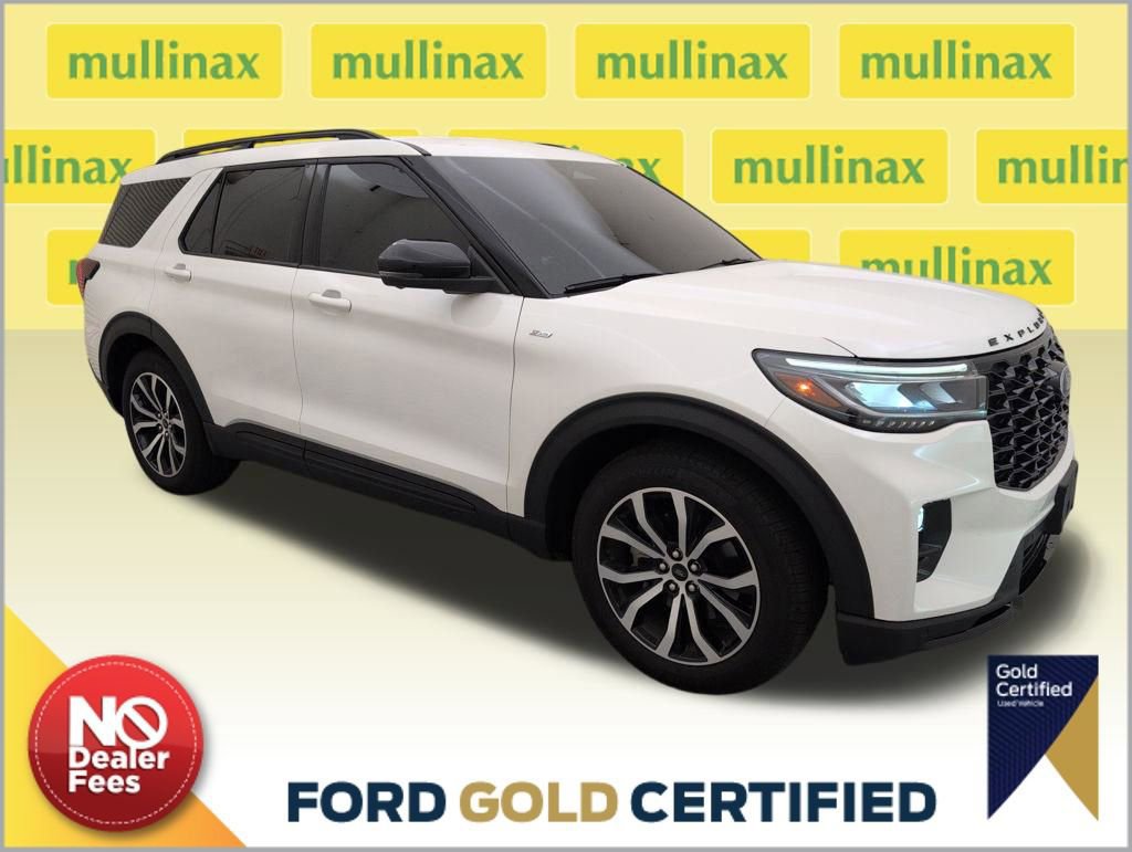 Certified 2025 Ford Explorer ST-Line w/ Premium Package image 7