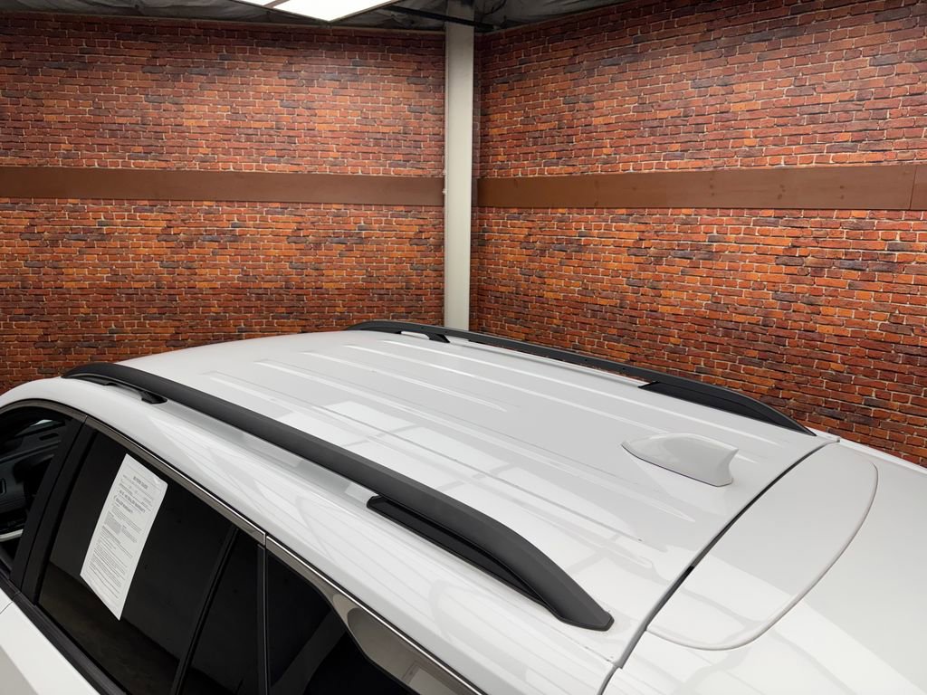 Used 2023 GMC Terrain SLE w/ Driver Convenience Package AWD/4WD image 26