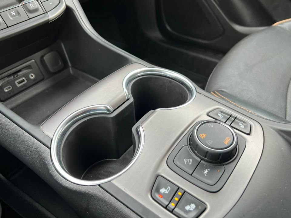 Used 2023 GMC Terrain AT4 image 31