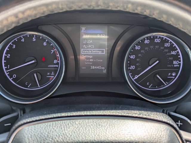 Used 2020 Toyota Camry SE FWD image 24