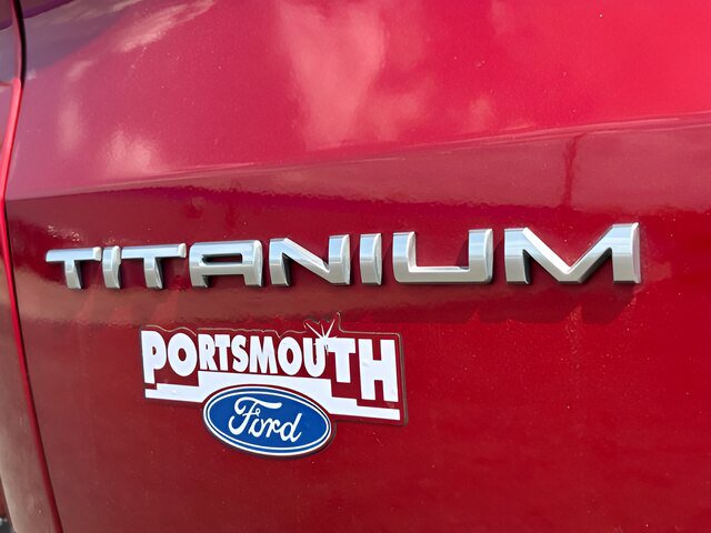 Certified 2022 Ford Escape Titanium AWD/4WD image 19