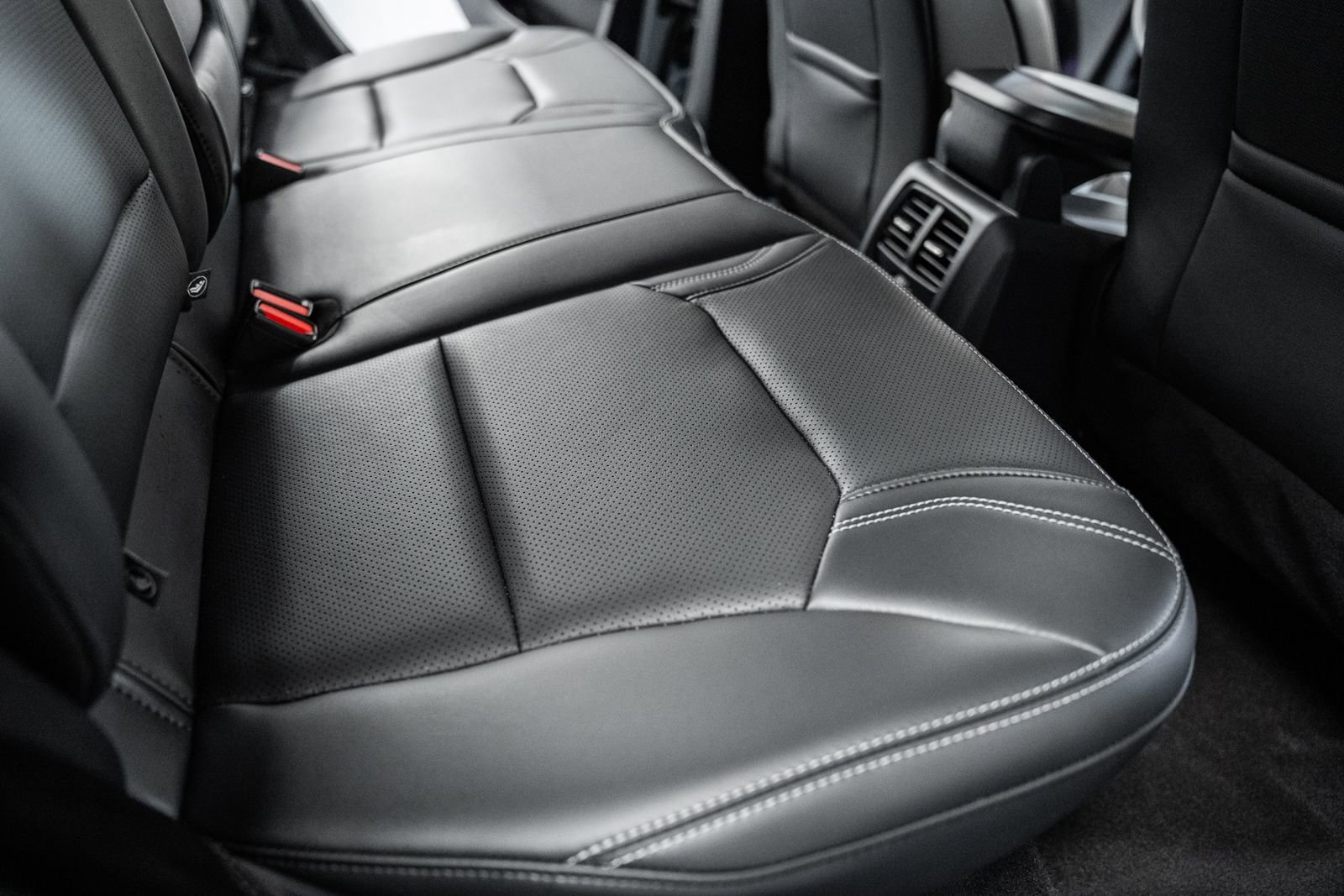 Certified 2025 Ford Mustang Mach-E Premium image 35