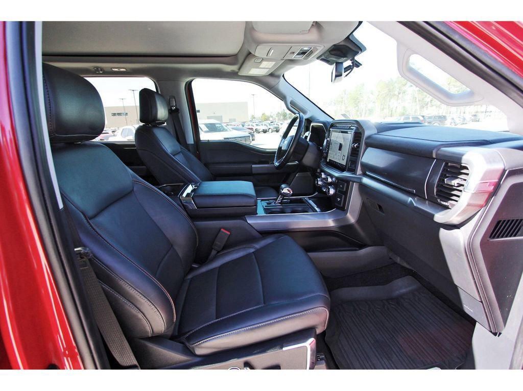 Certified 2021 Ford F150 Lariat w/ Equipment Group 502A High image 25