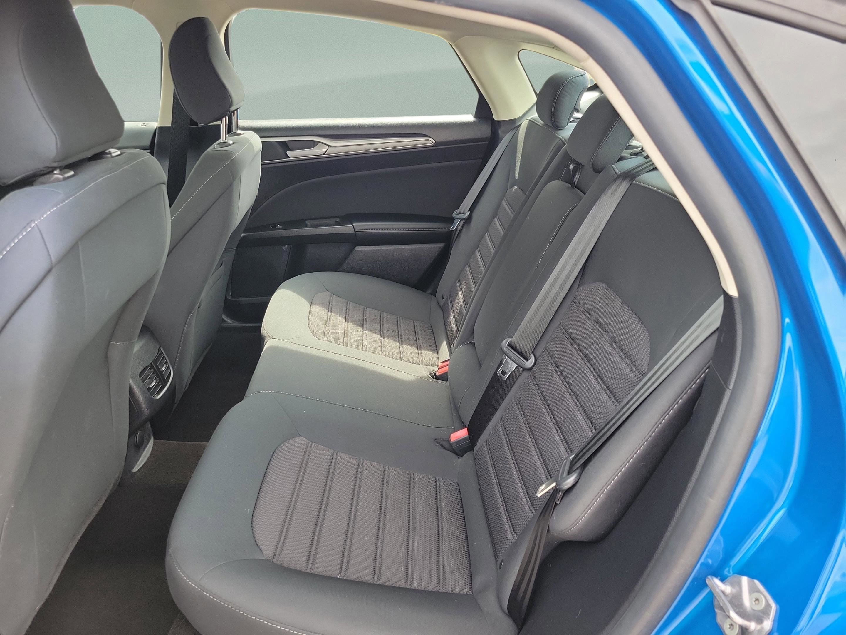 Certified 2020 Ford Fusion SE FWD image 13