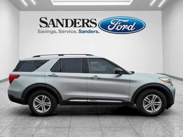 Certified 2022 Ford Explorer XLT w/ Equipment Group 202A image 2