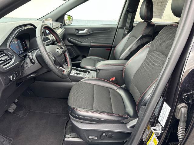 Certified 2025 Ford Escape ST-Line FWD image 12