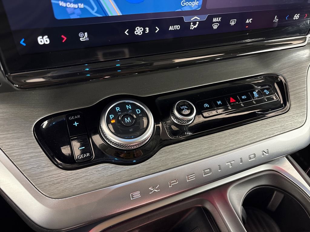 Certified 2025 Ford Expedition Max Platinum AWD/4WD image 27