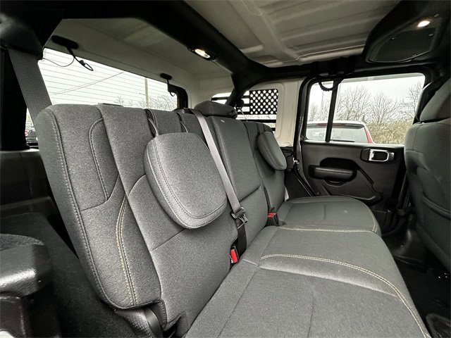 Used 2024 Jeep Wrangler Unlimited image 37