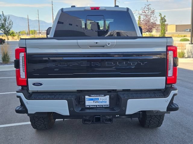Certified 2025 Ford F250 Platinum w/ FX4 Off-Road Package AWD/4WD image 4