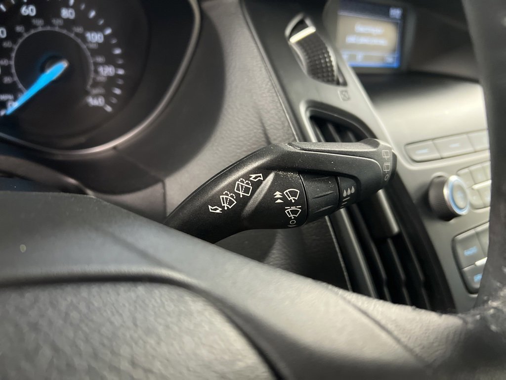 Certified 2018 Ford Focus SE w/ Cold Weather Package image 20