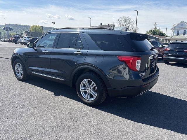 Certified 2022 Ford Explorer XLT w/ Equipment Group 202A AWD/4WD image 7