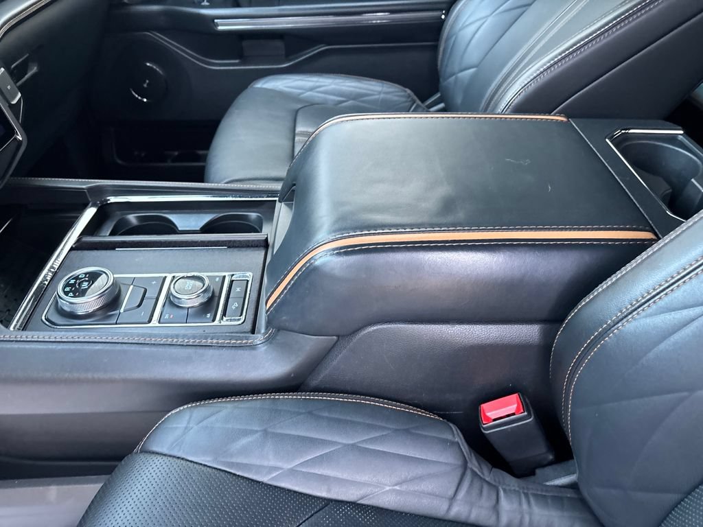 Certified 2022 Ford Expedition Max Platinum AWD/4WD image 23