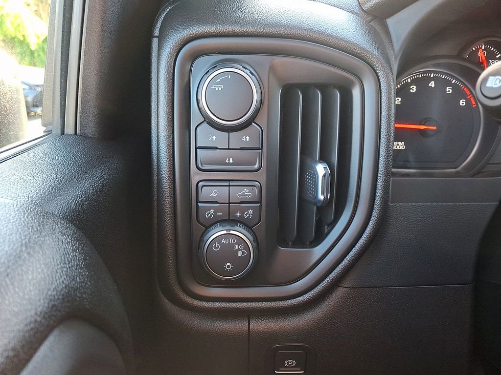 Used 2024 Chevrolet Silverado 2500 Custom w/ Custom Value Package AWD/4WD image 22