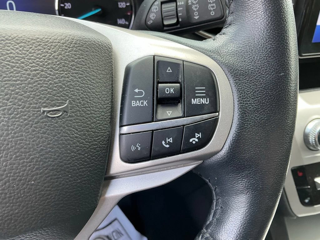 Certified 2023 Ford Explorer XLT w/ Equipment Group 202A RWD image 28
