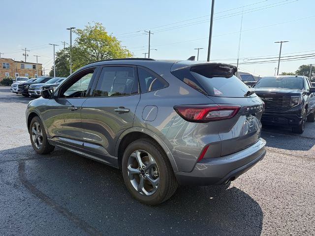 Certified 2023 Ford Escape ST-Line AWD/4WD image 5