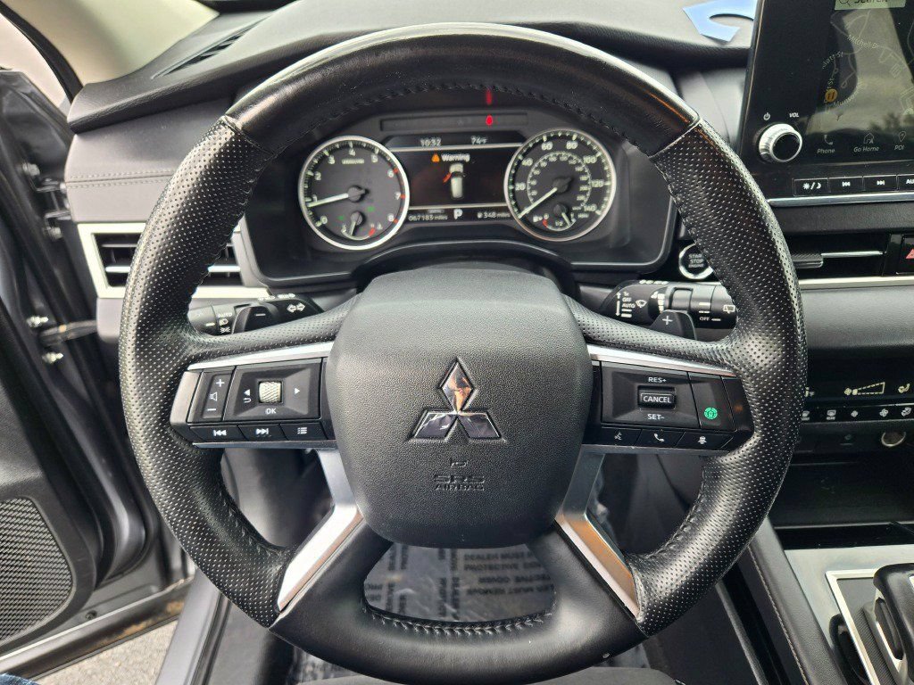 Used 2024 Mitsubishi Outlander SE FWD image 34