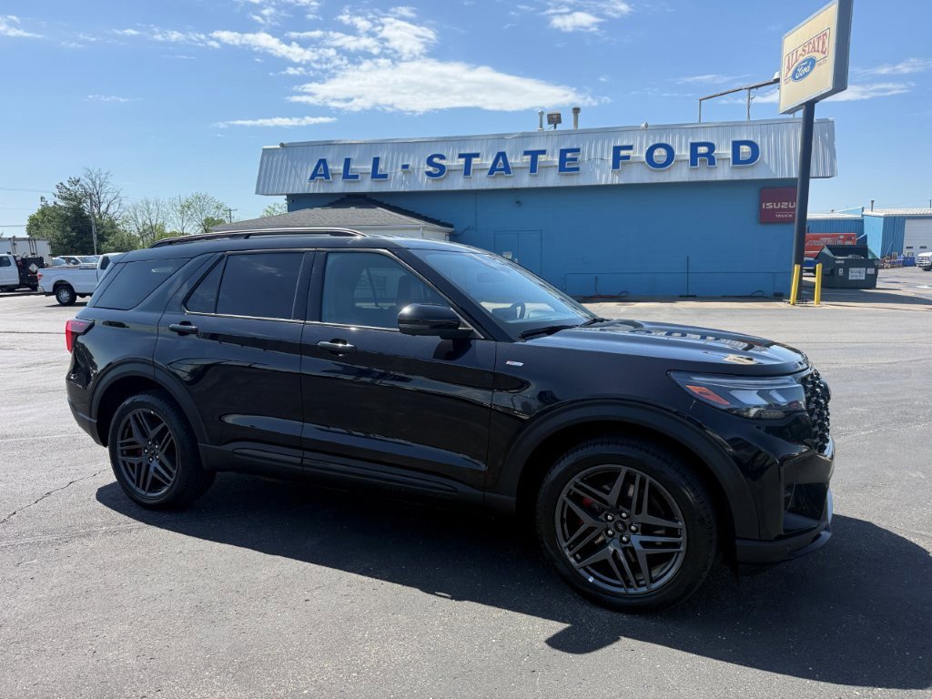 Certified 2025 Ford Explorer ST-Line w/ ST-Line Street Pack