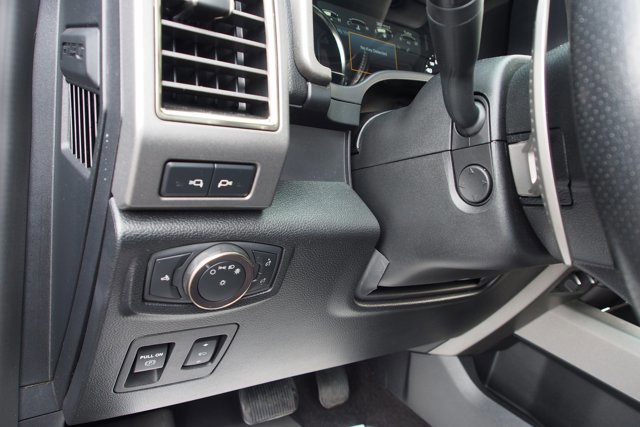 Certified 2020 Ford F150 Raptor w/ Equipment Group 802A Luxury image 20