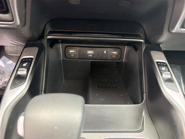 Used 2023 Kia Sorento S w/ Panoramic Sunroof Package FWD image 22