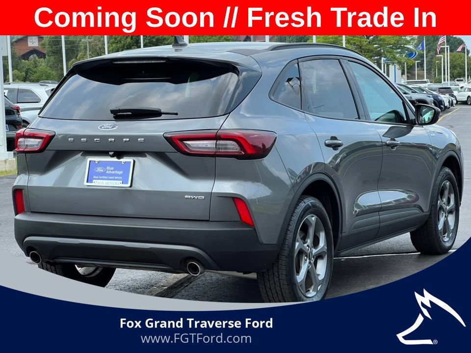Certified 2025 Ford Escape ST-Line Select AWD/4WD image 8