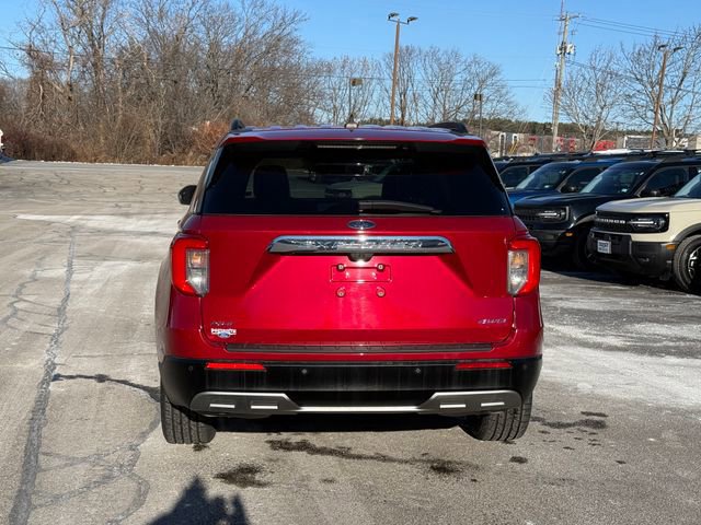 Certified 2023 Ford Explorer XLT w/ Equipment Group 202A image 5