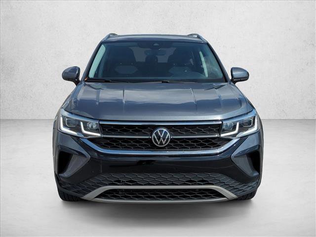 Used 2022 Volkswagen Taos SEL AWD/4WD image 2