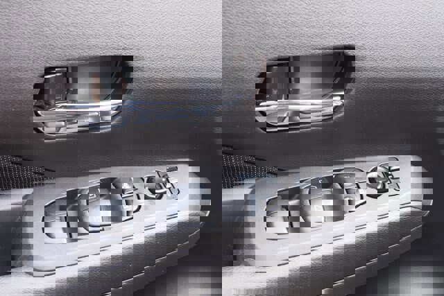 Used 2021 Nissan Kicks SV image 19